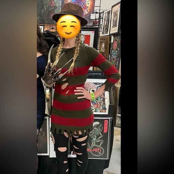 Female Freddy Krueger Costume - Picture 8 of 8
